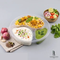 Transparent Rounded Disposable Three Portion Tray with Lid in Pakistan